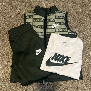 Nike Kids Green Set